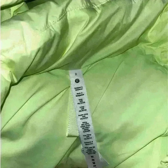 Lululemon Wunder Puff Cropped Vest with hood - faded zap neon - Picture 3 of 3